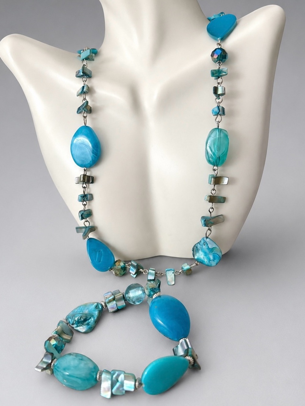 Statement Abalone Necklace Bracelet Set NWOT 35 Inch Necklace Stretch Bracelet